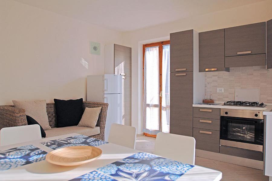 מרינה די קמפו Appartamenti Casa Pineta חדר תמונה